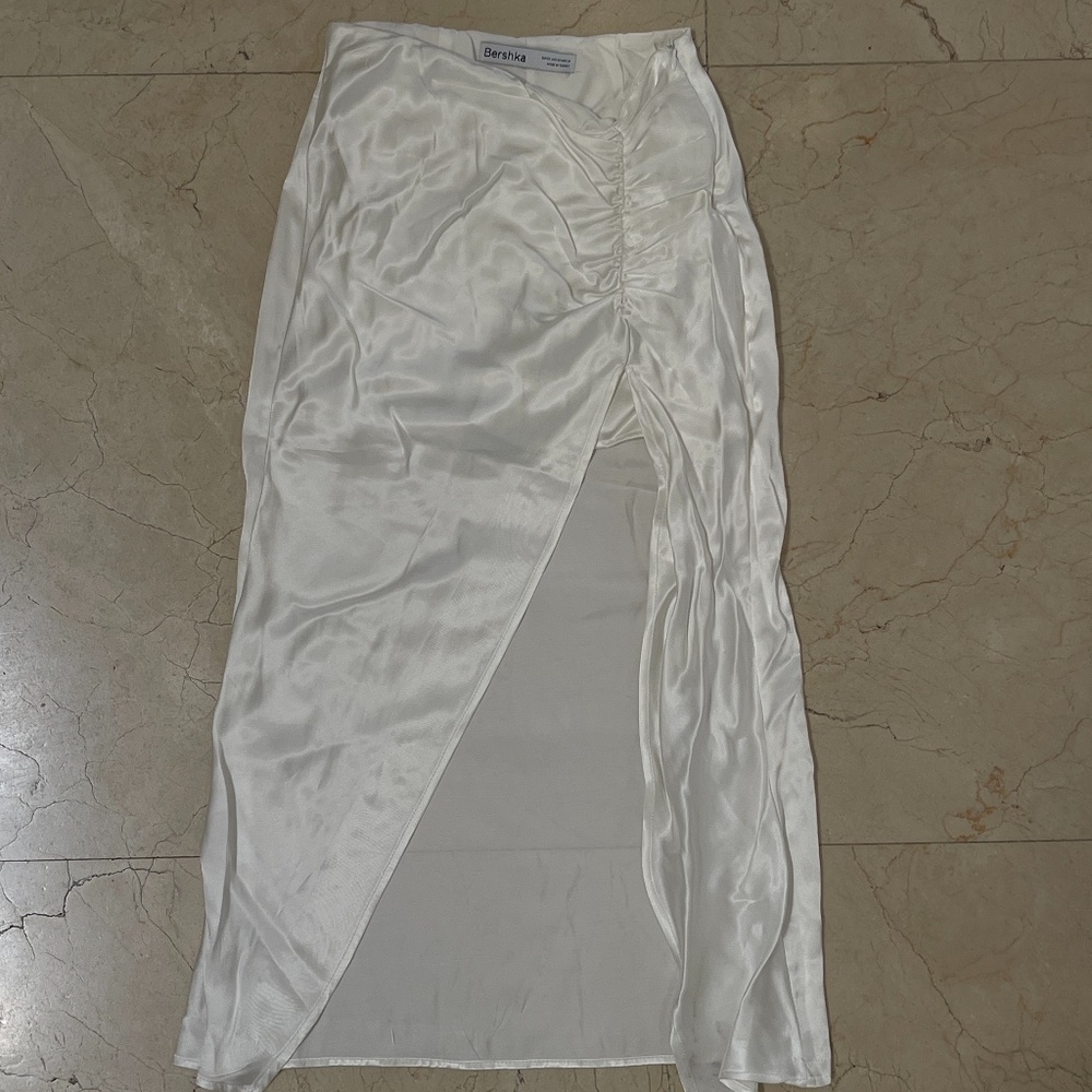 BERSHKA Ruched Midi Skirt